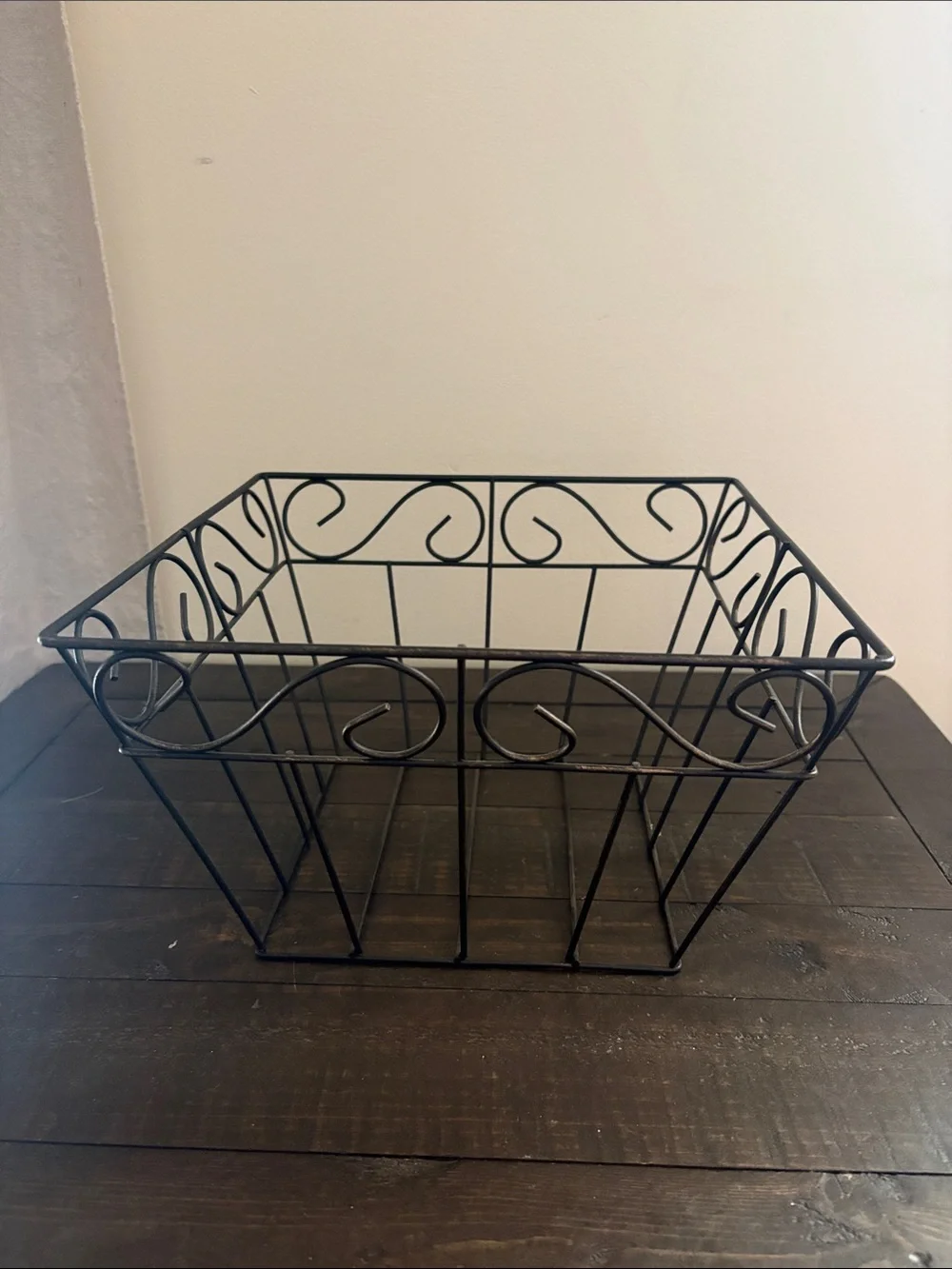 Decorative Metal Wire Storage Basket - Black